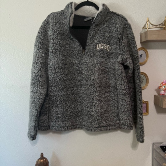 UCSC Sweaters - UCSC University of California Santa Cruz Grey Sherpa 1/4 Zip Sweater Size: Large